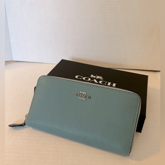 Coach Teal Zipper Wallet - Picture 1 of 2
